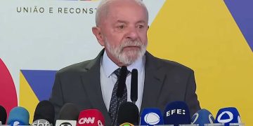 Lula responsabiliza gestão anterior por fraudes no INSS e promete punições após investigação