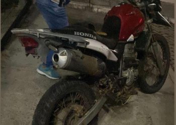 Homem é preso após fugir da polícia com moto roubada durante festa de São João em Tanquinho