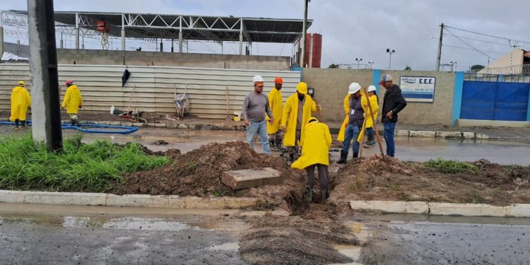 SMT intensifica ações para organizar trânsito na Avenida Fernando Pinto