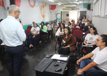 Feira de Santana inicia programa que leva temas como trabalho, ética e cidadania para salas de aula