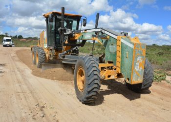 Chuvas forçam suspensão de patrolamento em estradas da zona rural de Feira de Santana
