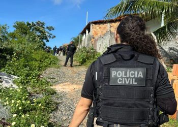Polícia Civil cumpre dois mandados de prisão em Santo Estêvão