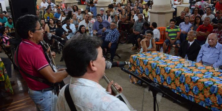 Rimas e tradição: Feira de Santana sedia 1º Encontro de Violeiros, Repentistas, Cordelistas e Escritores nesta quinta (5)