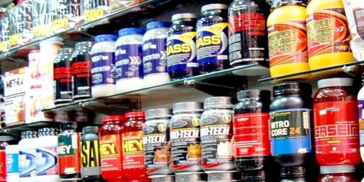 Anvisa determina recolhimento de lote de Whey Protein por risco de contaminação bacteriana