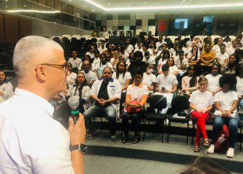 Feira de Santana inicia EJA Profissionalizante com foco em qualificação técnica e inserção no mercado de trabalho