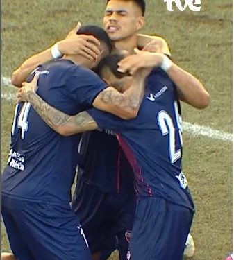 Bahia de Feira goleia Fluminense, aproveita superioridade numérica e garante acesso à Série A do Baianão 2026