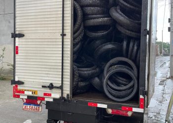 Polícia civil recupera carga de 431 pneus e veículo roubado em Feira de Santana