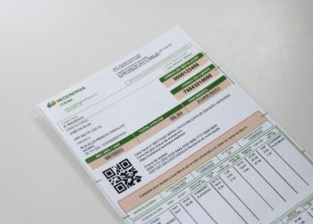 Conta de luz gratuita para mais de 6 milhões de baianos começa a valer em julho