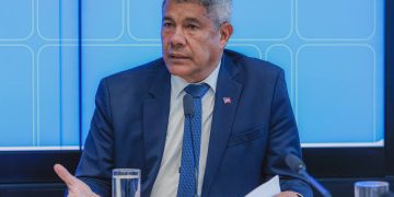 Governador Jerônimo Rodrigues discute avanços na concessão da BR-116 com Ministro dos Transportes