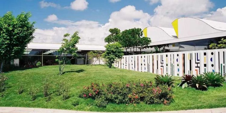 Rede SARAH abre seleção com vagas para técnicos em oficina ortopédica em Salvador; salário inicial é de R$ 6,1 mil