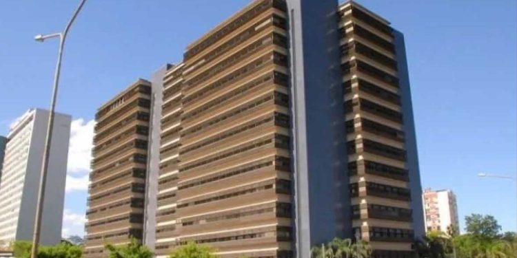 Juíza é demitida por emitir cerca de 2 mil sentenças com teor idêntico