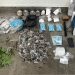 Polícia Militar apreende drogas, pés de maconha e explosivos em ação no bairro Conder, em Feira de Santana