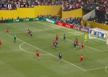 PSG vence Bayern, vai à semifinal da Copa de Clubes e homenageia Diogo Jota