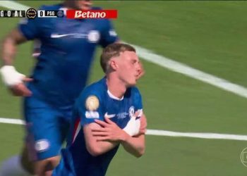 Palmer brilha e Chelsea atropela PSG para conquistar Mundial de Clubes 2025