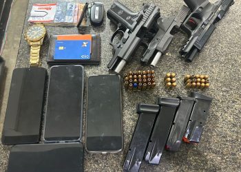 Polícia Civil da Bahia prende foragidos de três estados com armas e drogas em Cruz das Almas