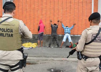 Forças de segurança realizam grande operação contra tráfico de drogas no entorno da Rodoviária de Feira de Santana