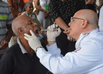 Feira de Santana promove ação de prevenção ao câncer de cabeça e pescoço