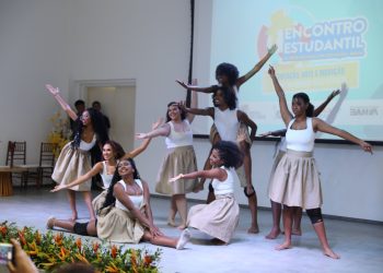 Encontro Estudantil transforma escola estadual de Feira em polo de ciência, arte e inovação