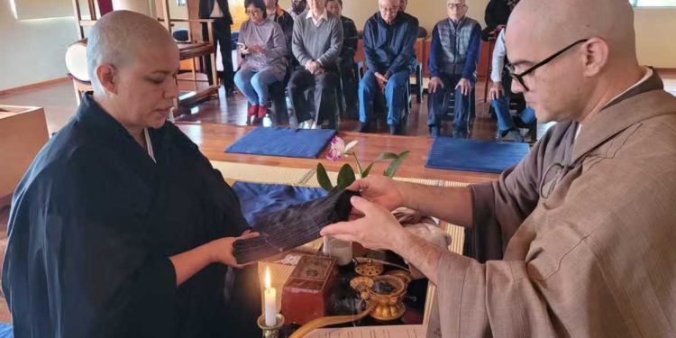 Baiana se torna a primeira monja afro indígena na linhagem japonesa Soto Zen