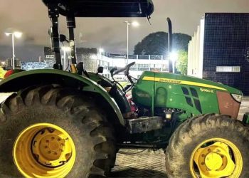 Trator avaliado em R$ 500 mil é furtado em Feira de Santana e recuperado após quatro dias pela Polícia Civil