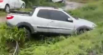 Acidentes na BR-324 expõem risco elevado em trecho chuvoso