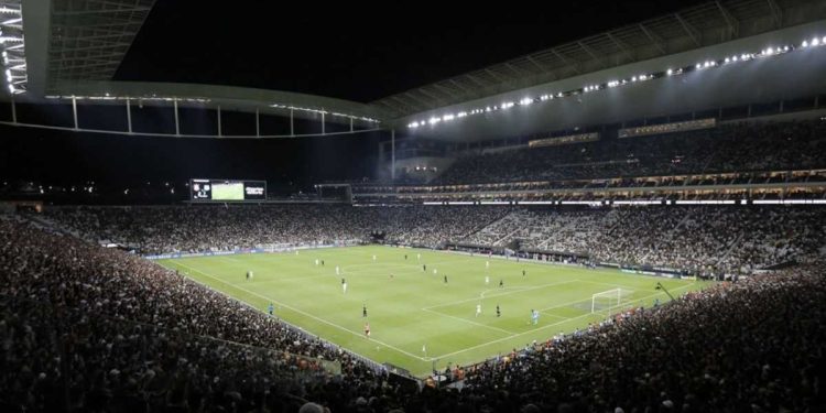 Corinthians x Bahia: escalações, desfalques e onde assistir ao jogo pelo Brasileirão 2025