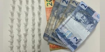 Polícia Militar prende homem por tráfico de drogas no bairro Aviário