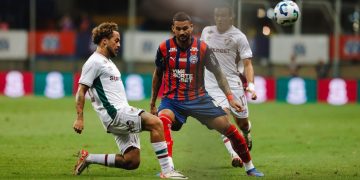 Bahia vence o Fluminense na Fonte Nova e abre vantagem nas quartas da Copa do Brasil