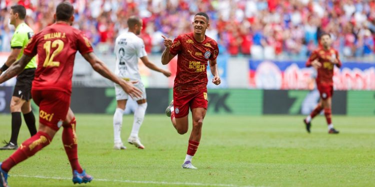 Bahia vence Santos na Fonte Nova e garante segundo triunfo seguido no Brasileirão