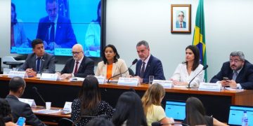 Novo regulamento da Anatel divide opiniões e gera críticas de órgãos de defesa do consumidor