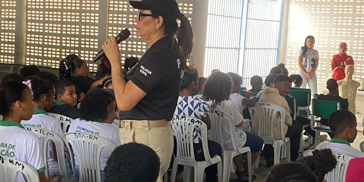 Polícia Civil leva projeto itinerante de proteção à infância ao distrito da Matinha