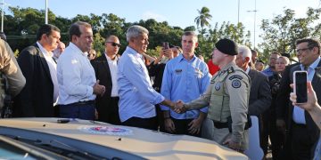 Governador Jerônimo Rodrigues anuncia reestruturação da segurança pública e entrega novas viaturas na Bahia