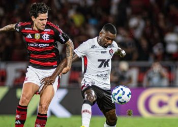 Vitória leva 8 a 0 do Flamengo e sofre maior goleada da história do Brasileirão por pontos corridos