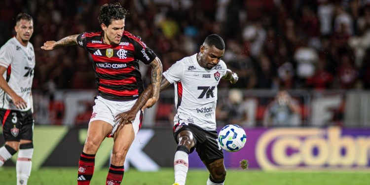 Vitória leva 8 a 0 do Flamengo e sofre maior goleada da história do Brasileirão por pontos corridos