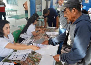 Mutirão de Regularização Fundiária cadastra 238 imóveis no Conjunto Ayrton Senna