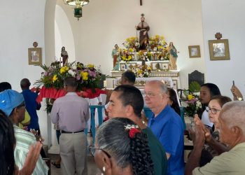 Prefeito José Ronaldo participa de celebrações em homenagem a São Roque no distrito de Jaíba