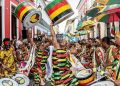 Olodum comanda Lavagem de Madeleine em Paris, maior festa afro-brasileira da Europa