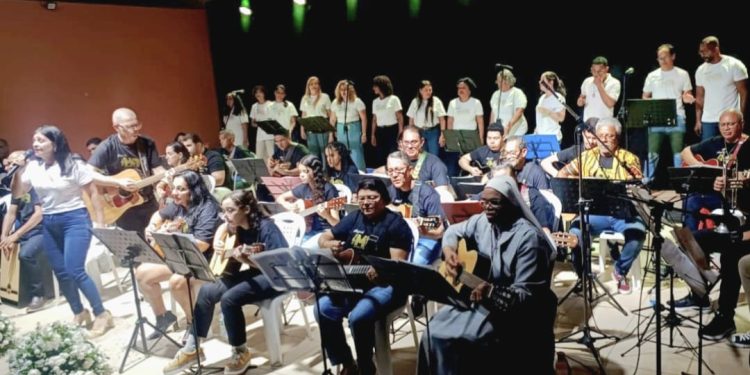 Dia dos Pais tem homenagem antecipada com show no Mercado de Arte Popular de Feira