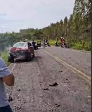 Acidente grave na BA-504 deixa dois jovens mortos e oito feridos entre Alagoinhas e Aramari