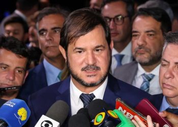 Presidente do União Brasil é citado em investigação da PF sobre uso de jatos ligados ao PCC