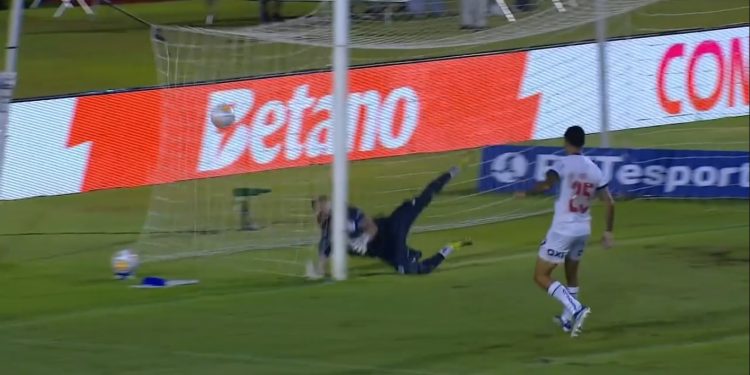 Bahia goleia Confiança e fica a um passo do pentacampeonato da Copa do Nordeste