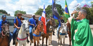 Missa e desfile encerram a 37ª Festa do Vaqueiro