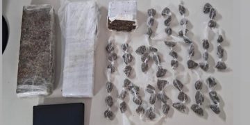 Homem é preso por tráfico de drogas no bairro Aviário em Feira de Santana