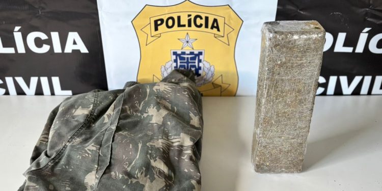 Polícia Civil prende homem em flagrante por tráfico de drogas em Santo Estêvão