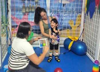 Hospital da Mulher capacita equipe de fisioterapia em reabilitação neurofuncional