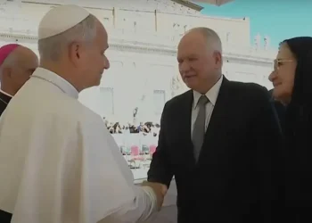 Fachin se encontra com o papa Leão XIV no Vaticano antes de assumir presidência do STF