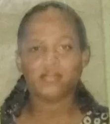 Mulher é assassinada a facadas em Feira de Santana