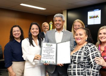 Governador Jerônimo Rodrigues anuncia pagamento da 4ª parcela do precatório dos professores
