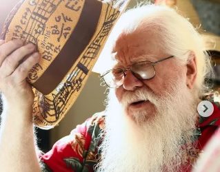 Morre Hermeto Pascoal, o “bruxo” da música universal, aos 89 anos