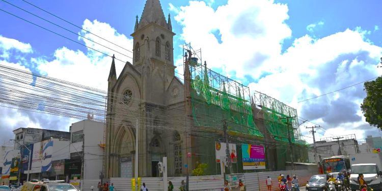 Governo do Estado investe R$ 1,5 milhão na restauração do Santuário Senhor dos Passos em Feira de Santana